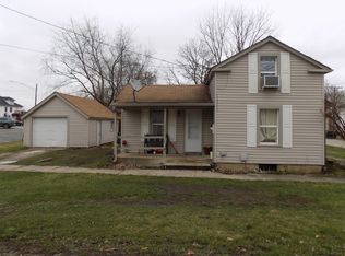 201 E College St, Sandwich, IL 60548