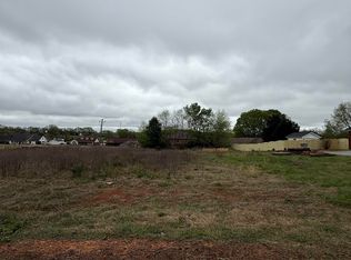 700 Oakview Cir, Killen, AL 35645