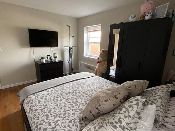 5th image of 21109 42nd Ave APT 1E