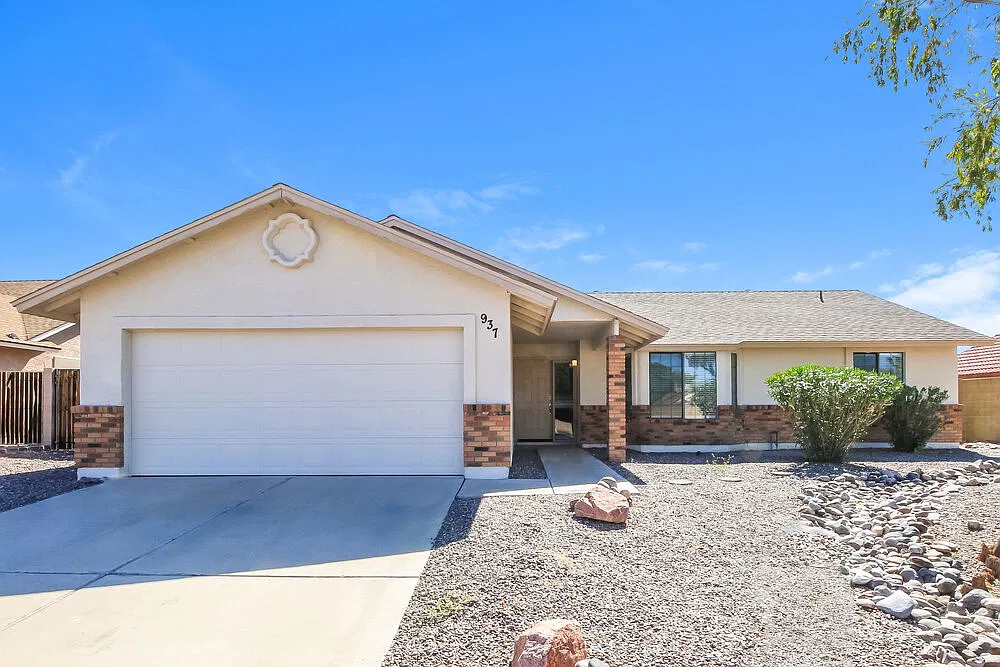 3 bed, 2.0 bath, 1730 sqft, $2,510 — Photo 1