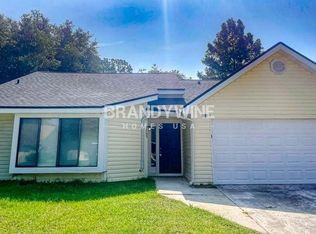 8365 Knotts Landing Dr E, Jacksonville, FL 32244