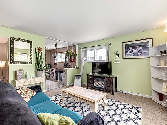 3rd image of 34434 Stellwagen St