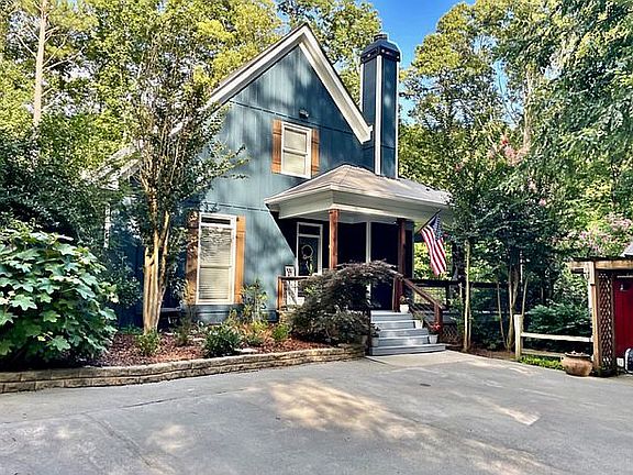 2nd image of 28 Brookstone Ct