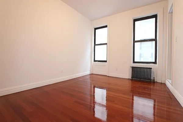 Rented by Dynamik Realty | media 16