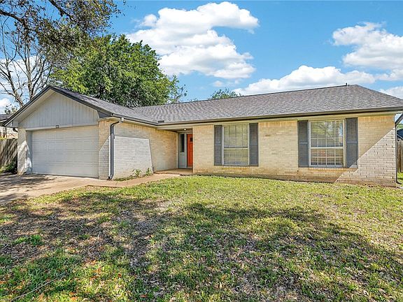 2nd image of 2603 Briar Oaks Dr