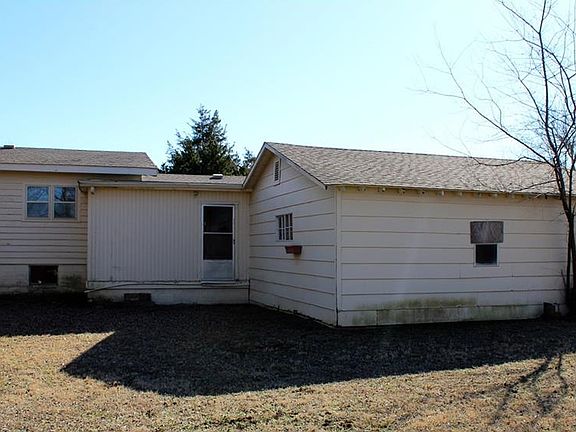 4th image of 18403 E Highway 20
