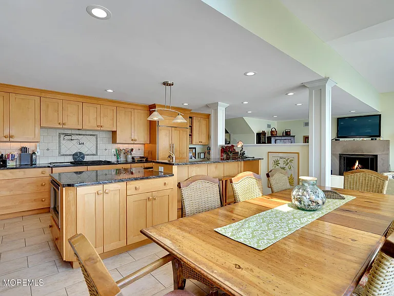 323 Cove Dr — Photo 18