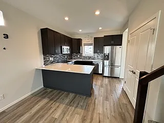 36 Castlebrook Dr — Photo 2