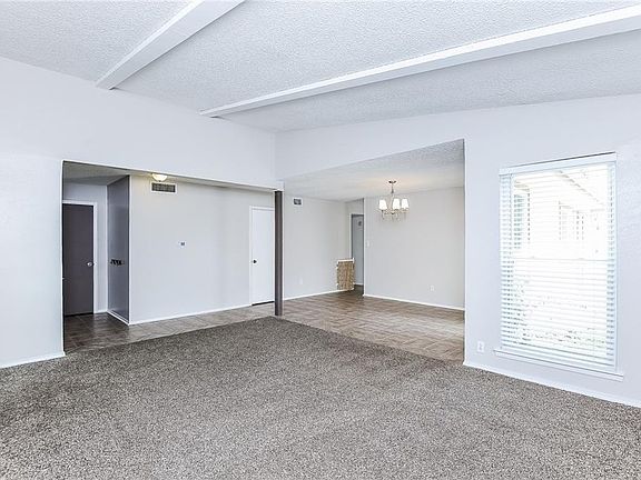 5th image of 1915 Spies Springs Ct