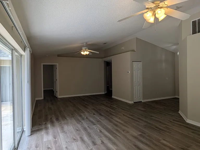 22 Pebble Beach Dr — Photo 25