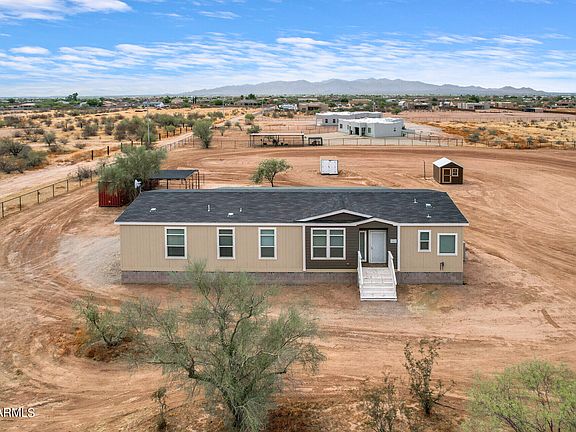 3rd image of 32118 N 225TH Avenue