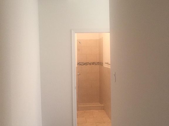 2nd image of 1633 W Girard Ave