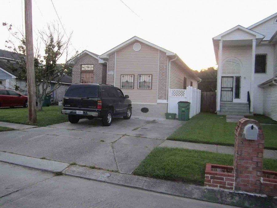 1st image of 2649 Max Dr