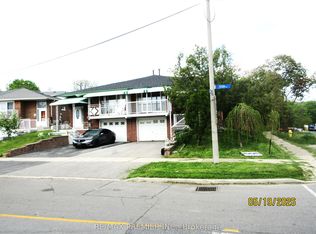 1 Futura Dr, Toronto, ON M3N2L6