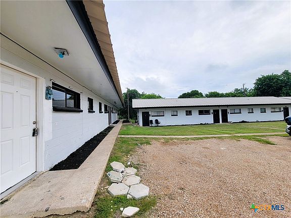 5th image of 311 E Bryce Dr