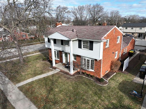 3rd image of 1711 Hawthorne St