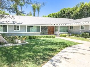 19301 Merridy St, Northridge, CA 91324