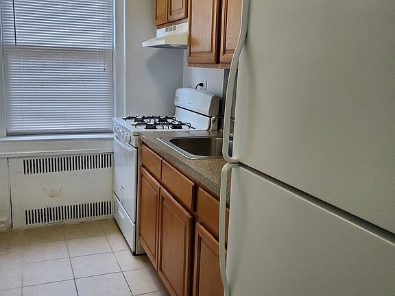 3rd image of 41-15 45th St #4C