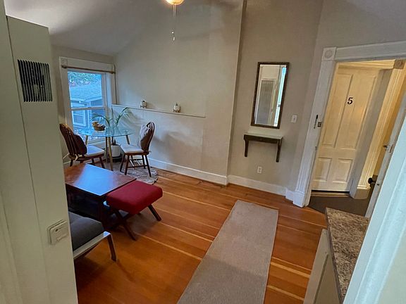 5th image of 706 Sherman Ave #4