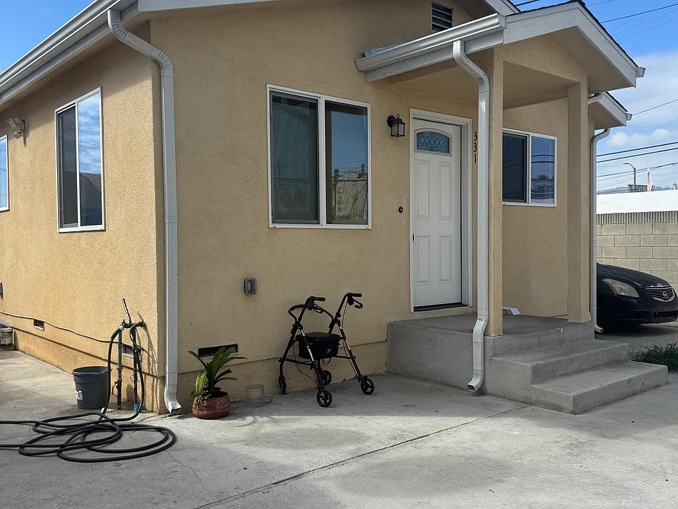 Mar Vista Ave