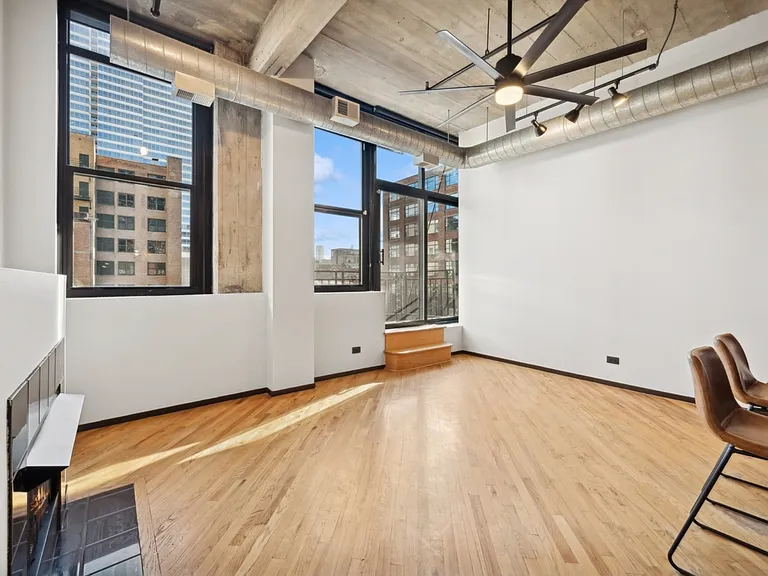 843 W Adams St #407 — Photo 21