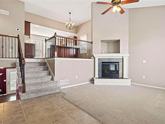 5th image of 21231 W 123rd St