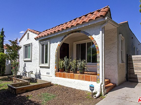 3rd image of 4031 Edenhurst Ave