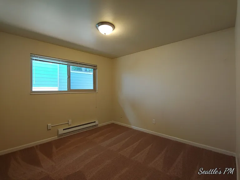 4127 California Ave SW #4 — Photo 6