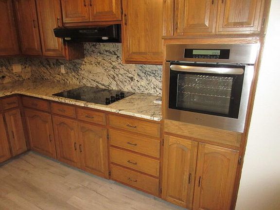 3rd image of 65901 E 69th Rd