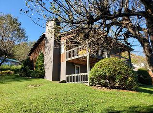 136 Orchard Meadows Ln, Roan Mountain, TN 37687