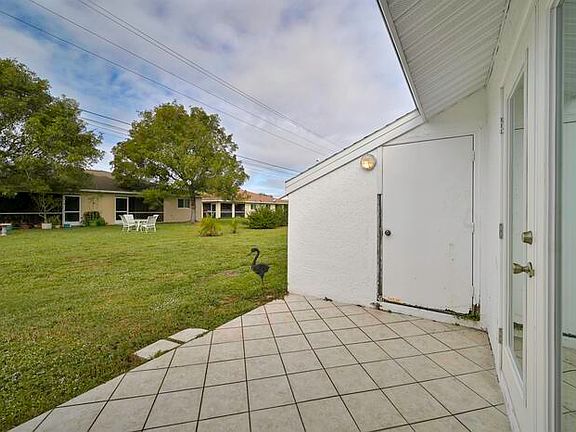 2nd image of 3728 Santa Barbara Blvd