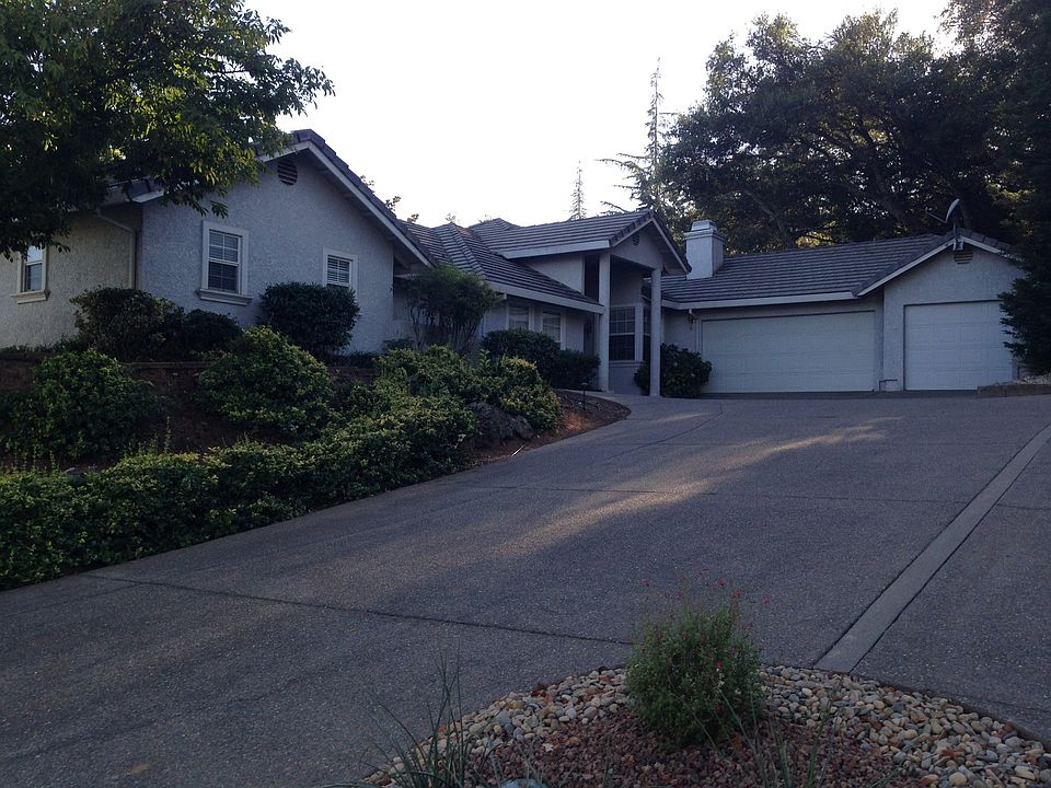 1st image of 1900 Calaveras Dr