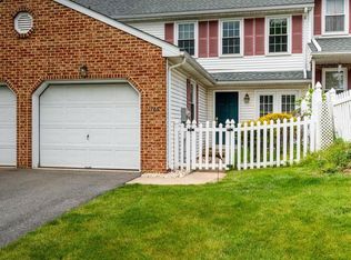 1766 Betz Farm Dr, Lancaster, PA 17603