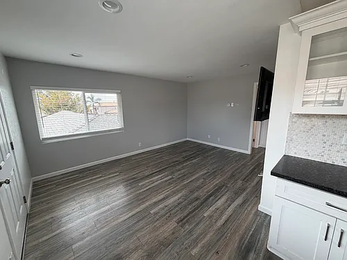 724 James St #D Photo 1
