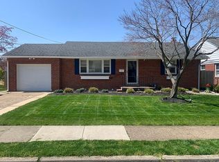 11 Coral Dr, Hamilton, NJ 08619