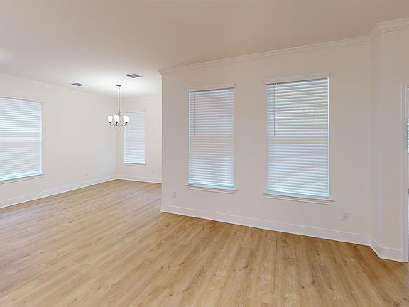 3rd image of 6618 Bendale Dr