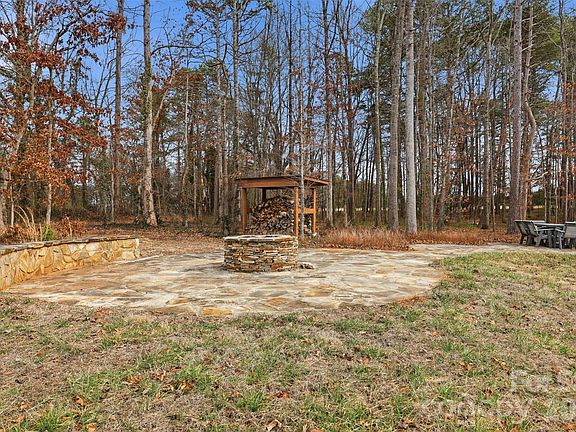 4th image of 2255 Mount Olive Church Rd