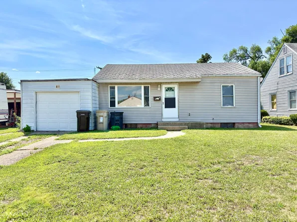 811 Fairway St, South Bend, IN 46619
