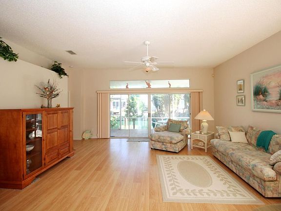 5th image of 237 Kingston Dr
