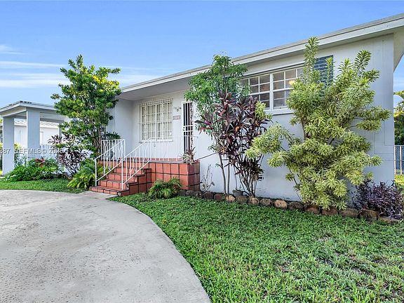 2nd image of 2025 SW 82nd Ct