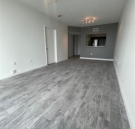 4th image of 3020 NE 32nd Ave APT 610