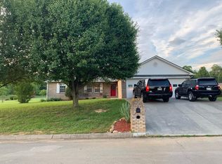 1650 Foxfire Cir, Seymour, TN 37865