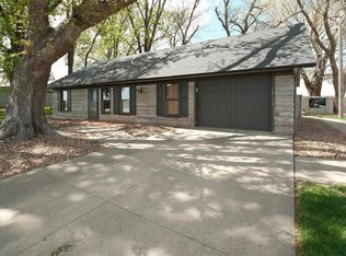 4177 Us Highway 75 Ave, Sioux Center, IA 51250