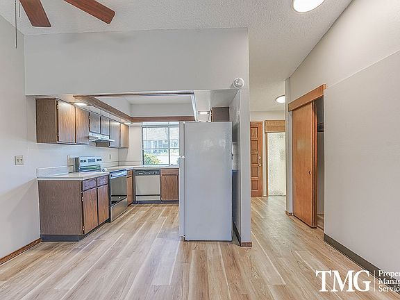 4th image of 3212-3234 E 13th Pl #3214-2