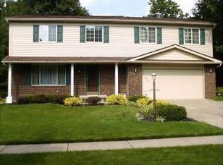 19275 Blue Point Dr, Strongsville, OH 44136