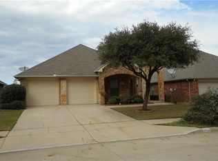 2052 Cattle Creek Rd, Fort Worth, TX 76134