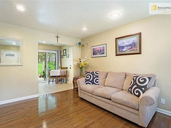 2nd image of 2546 S 52nd St