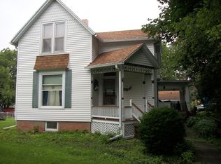 565 E Patton St, Paxton, IL 60957