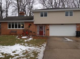 2021 S Kernan Ave, Appleton, WI 54915