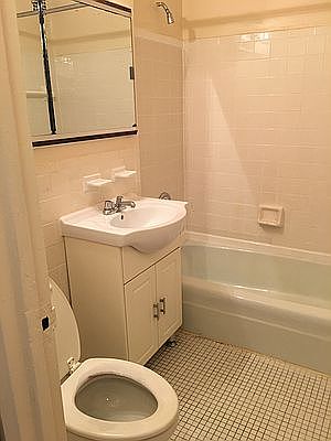 4th image of 144-90 41st Ave #304